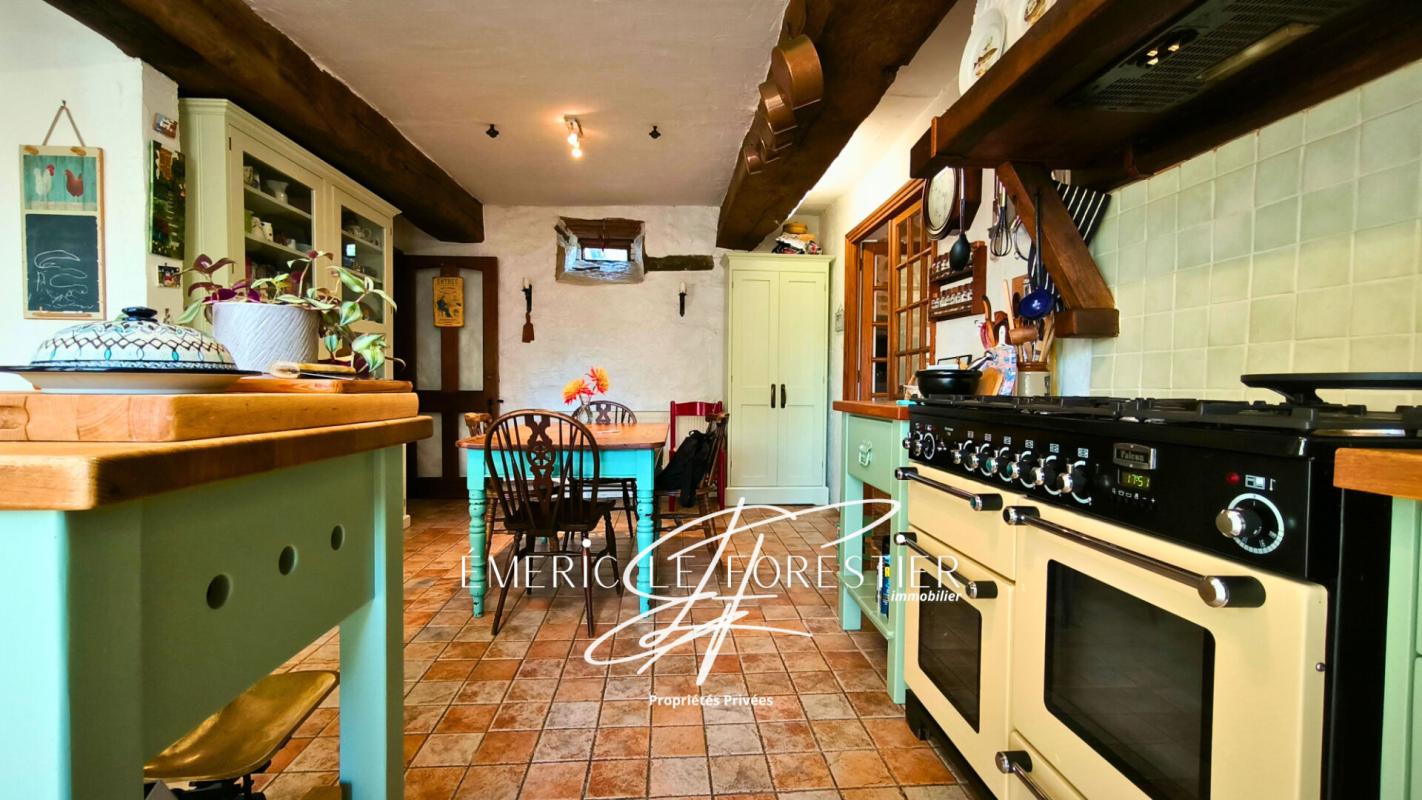 VILLEPOT Maison Villepot 6 pièce(s) 320 m2 2