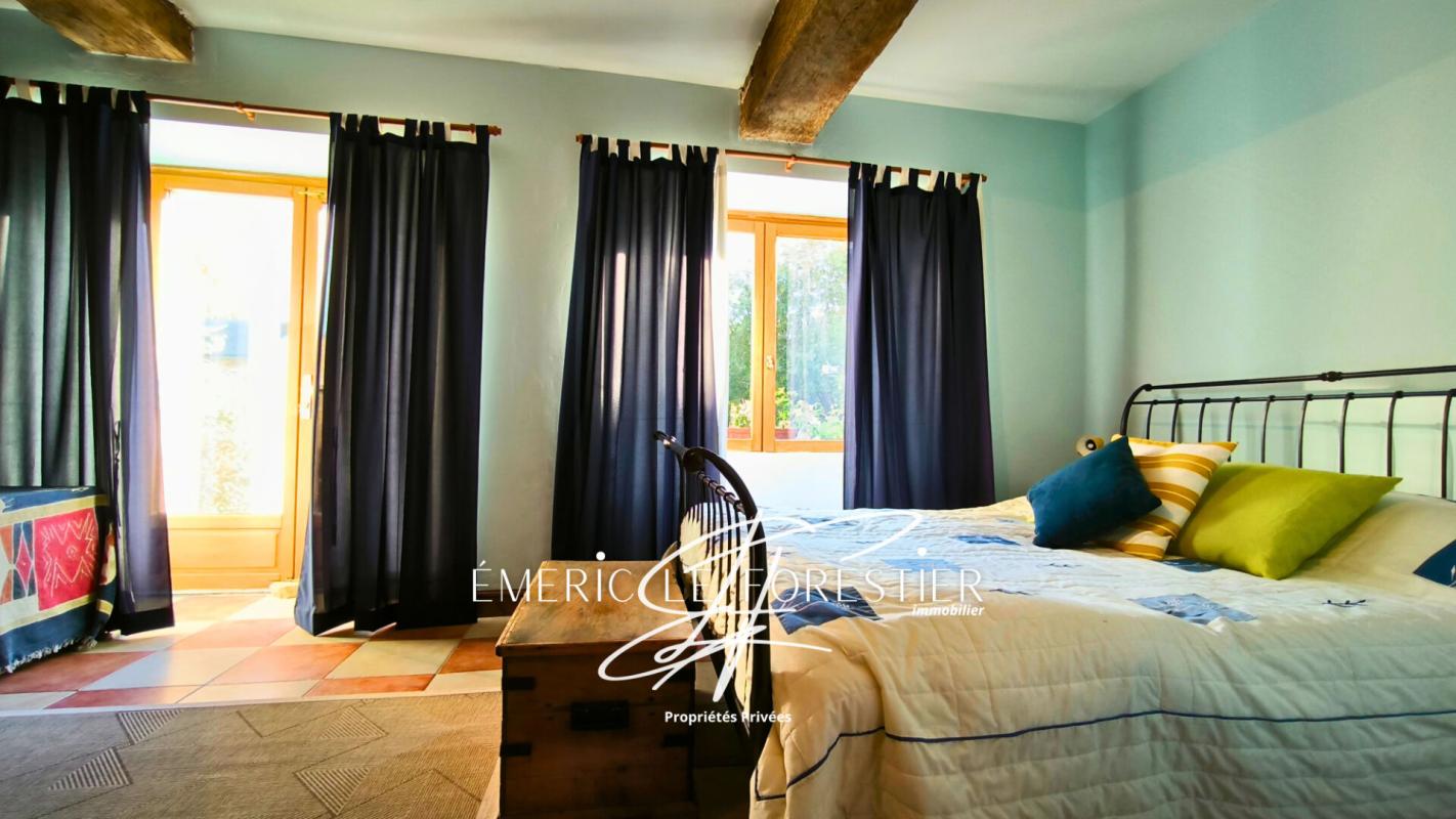 VILLEPOT Maison Villepot 6 pièce(s) 320 m2 5