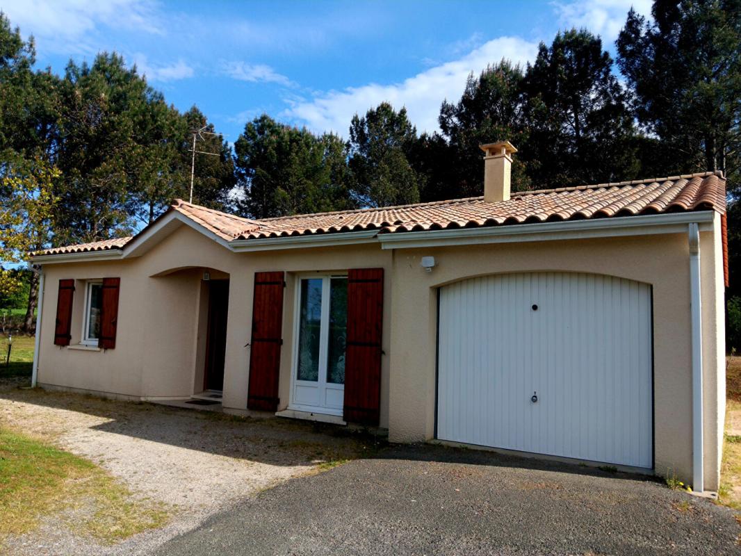 BEDENAC Maison de 78 m2 + grange sur un terrain de 4.7 hectares 1