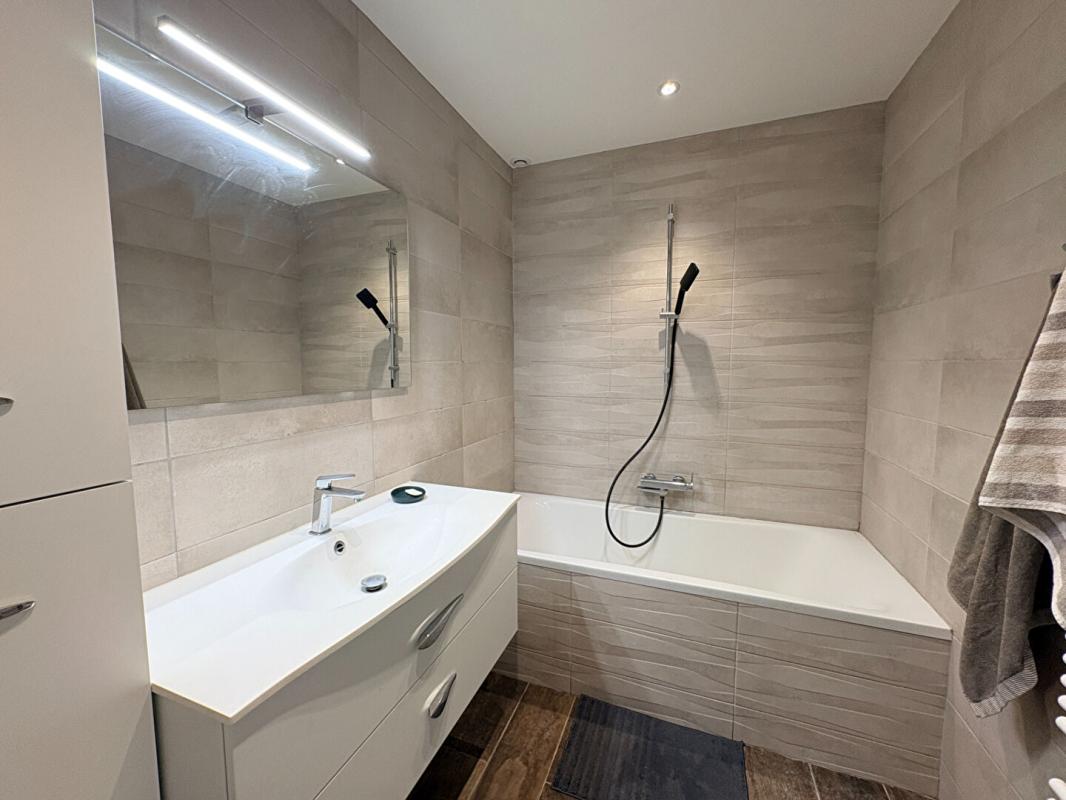 ARNAS Appartement 3 pièces en duplex avec jardin 11