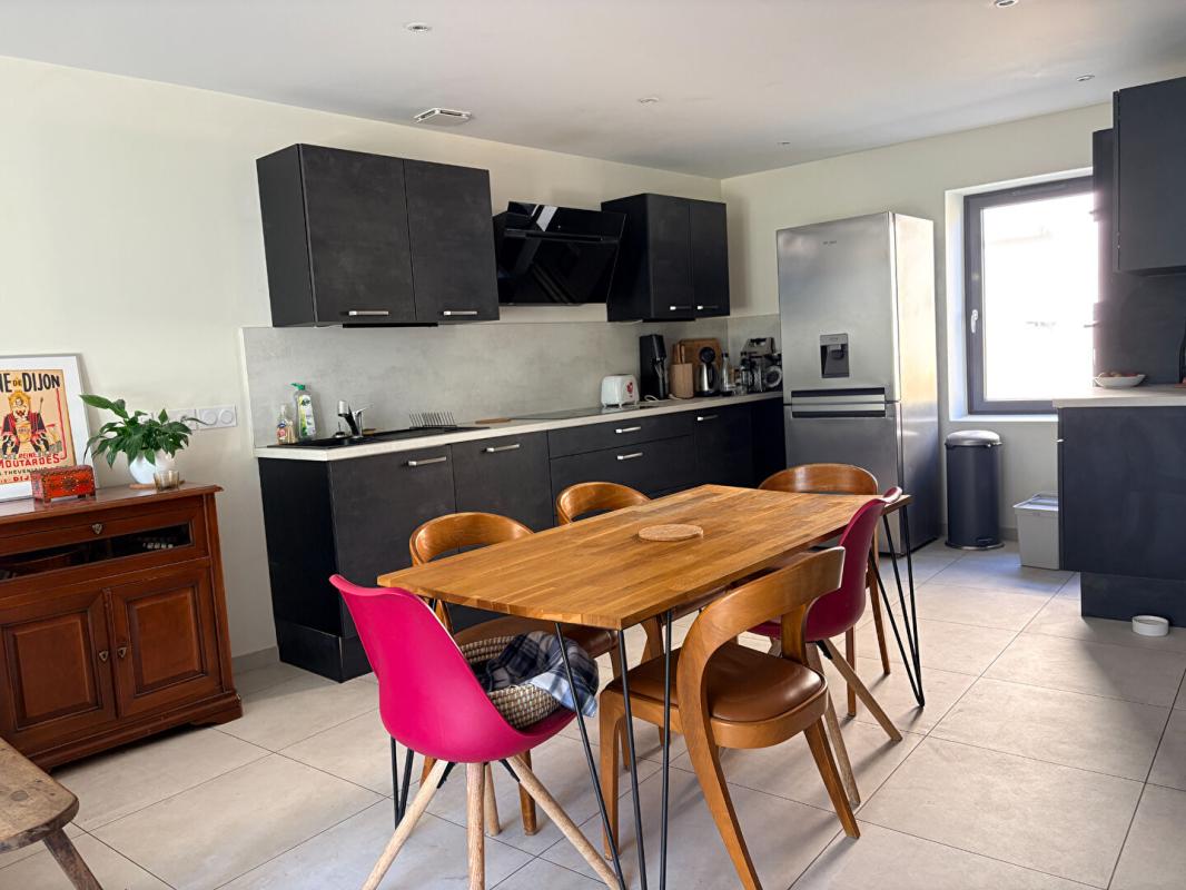 ARNAS Appartement 3 pièces en duplex avec jardin 3