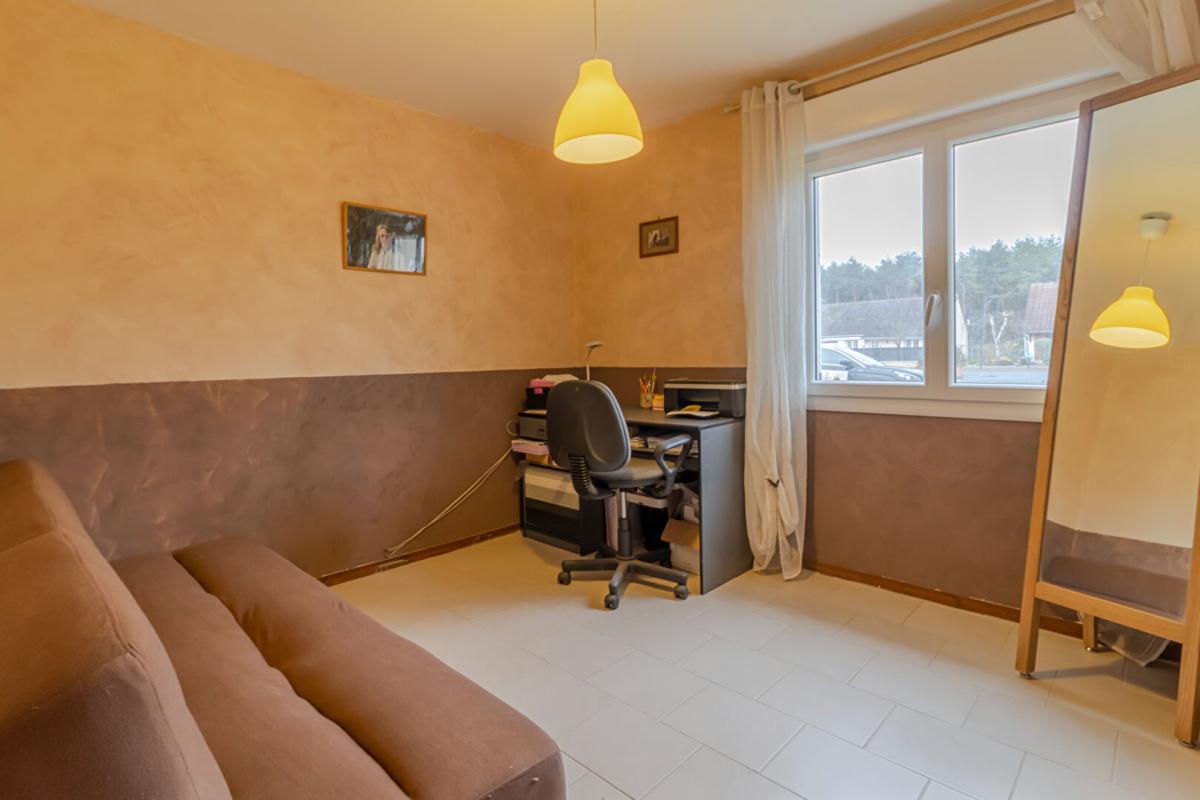 VILLEHERVIERS Maison Villeherviers 6 pièce(s) 100 m2 13