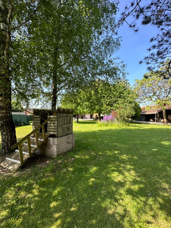 GIFFAUMONT-CHAMPAUBERT Superbe Maison de Village, Villa ou Propriété de Charme de 239 m² Entièrement Rénovée, avec sa Piscine chauffée, Poolhouse, Garage, Terrain de Pétanque, Dépendances et Terrain Clos et Arboré de 2874 m² 18