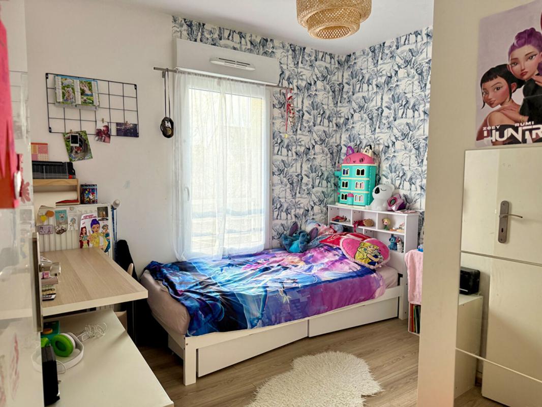 SAINTE-GENEVIEVE-DES-BOIS Maison Sainte Genevieve Des Bois 5 pièces 80 m2 11