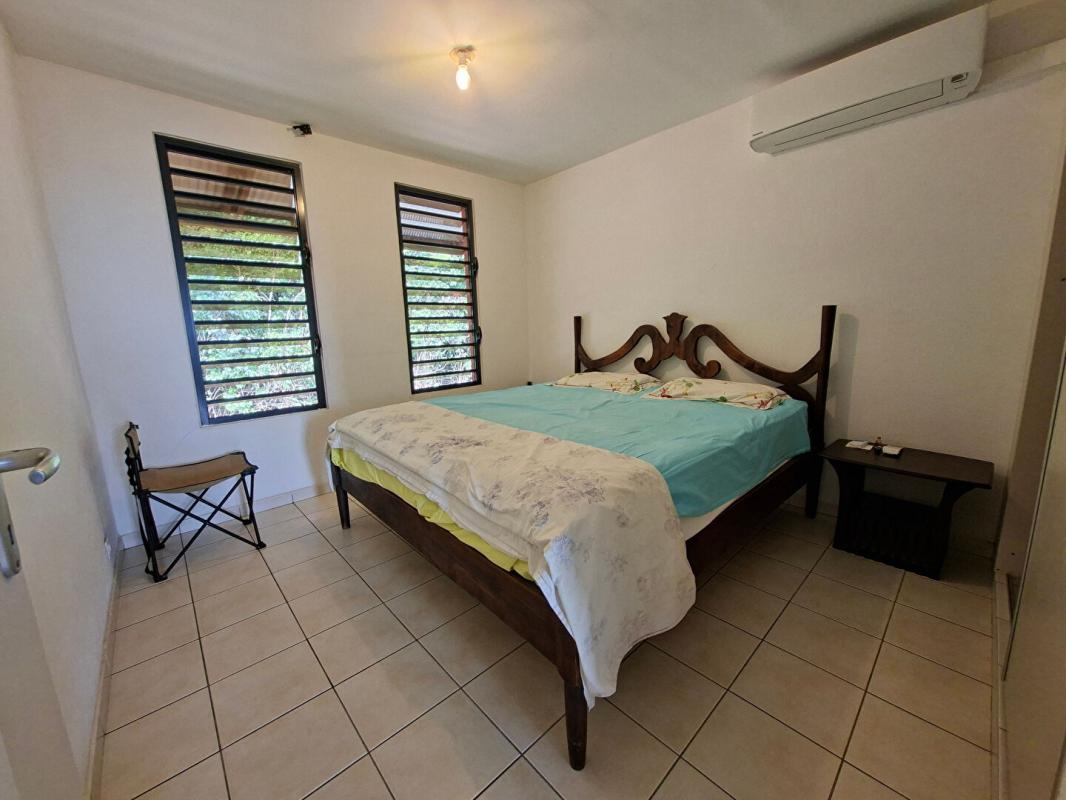 CAYENNE BADUEL 3 pièce(s) 65 m2 + varangue 14 m2 11