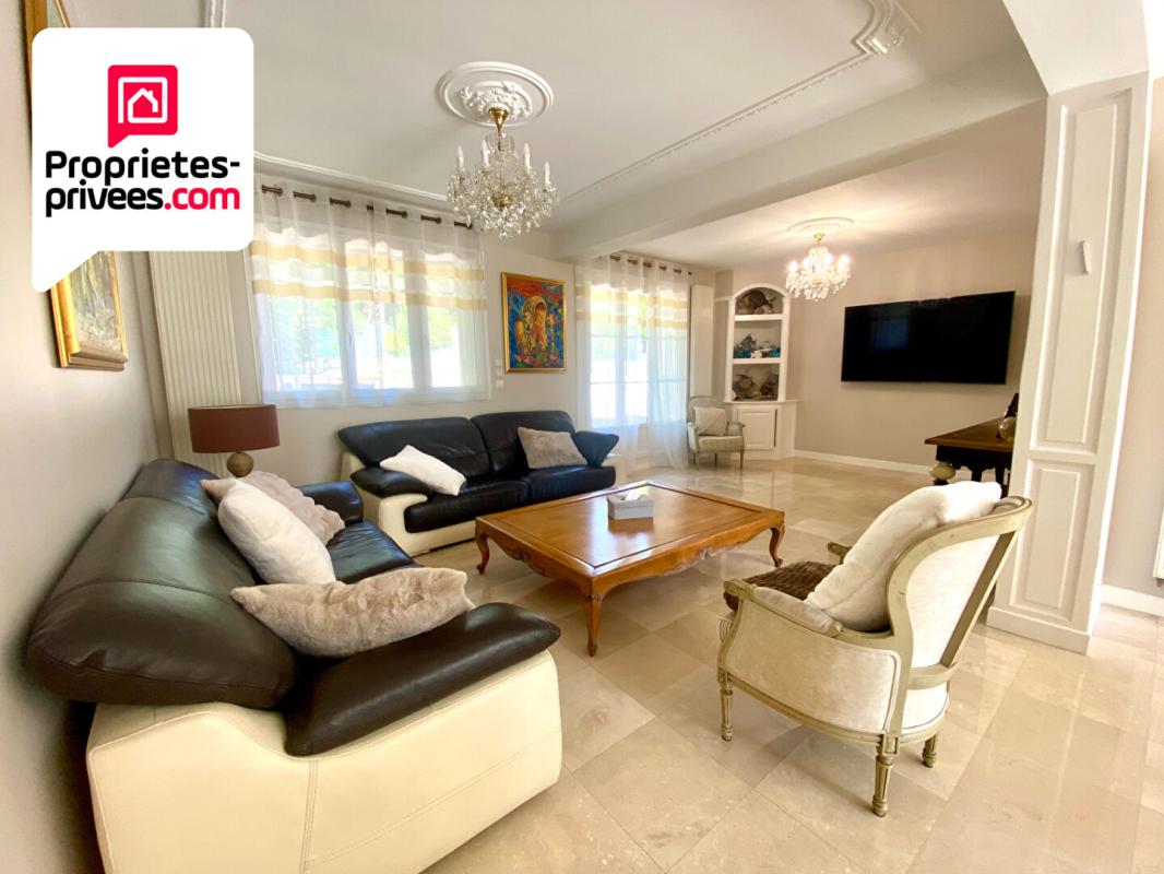 MONTMORENCY Demeure de prestige Montmorency 264 m2 1