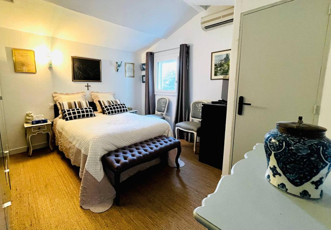 BANDOL maison 2 chambres place de parking et cave 9