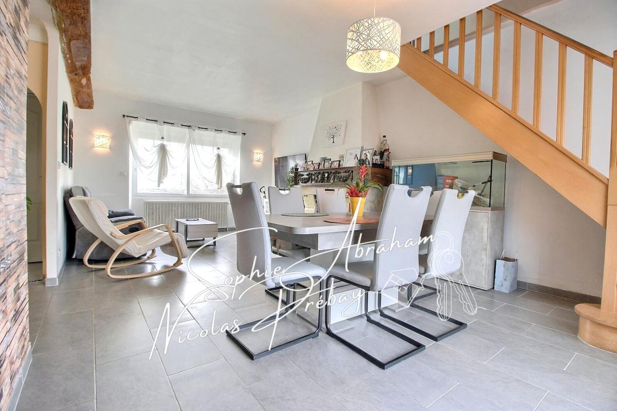 CROTTES-EN-PITHIVERAIS Maison avec sous-sol et terrain 3