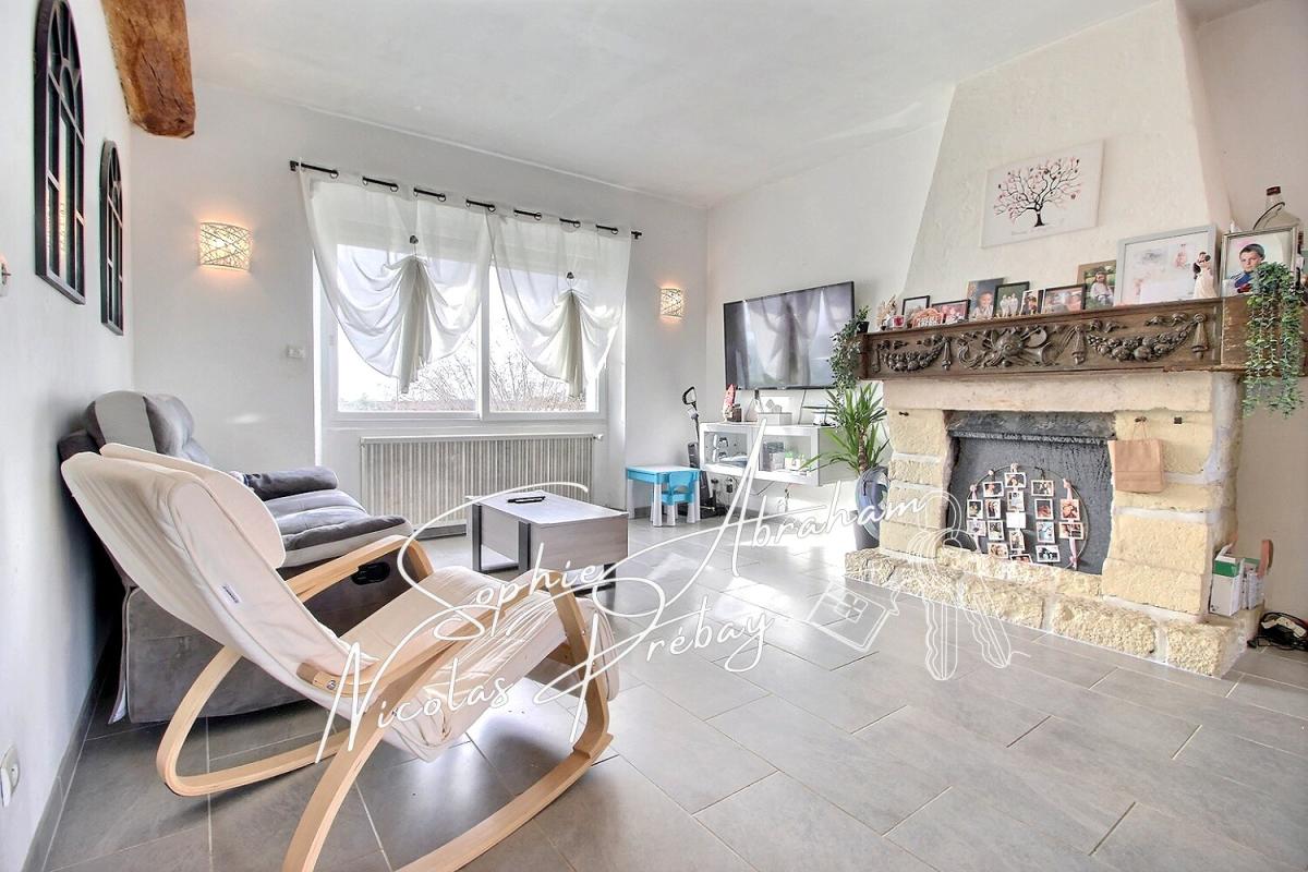 CROTTES-EN-PITHIVERAIS Maison avec sous-sol et terrain 4