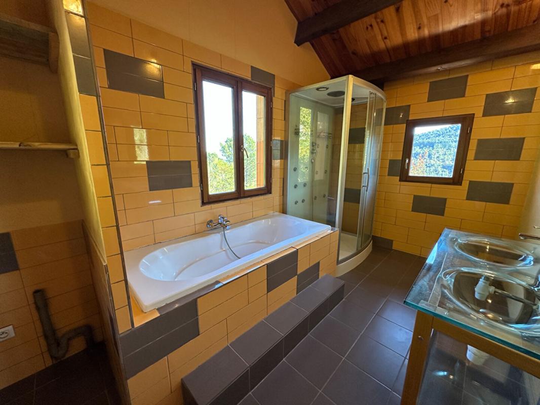 SAINT-MELANY Maison de hameau avec vue 12