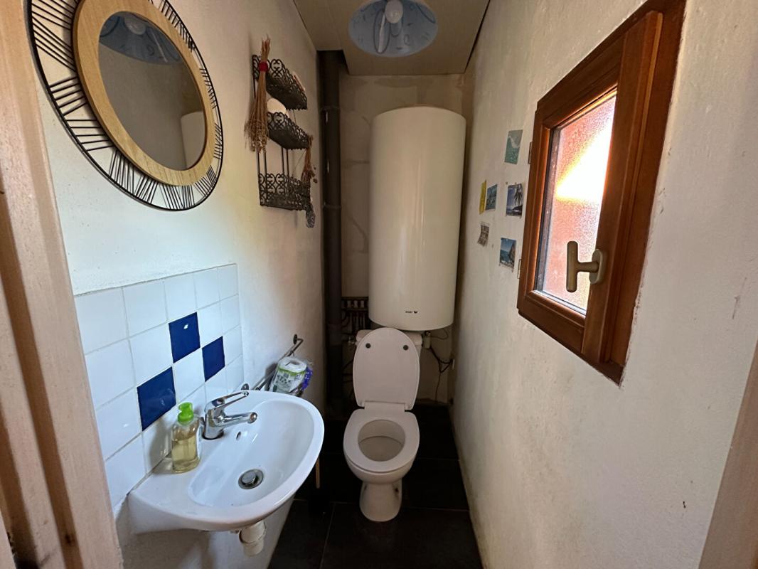 SAINT-MELANY Maison de hameau avec vue 16