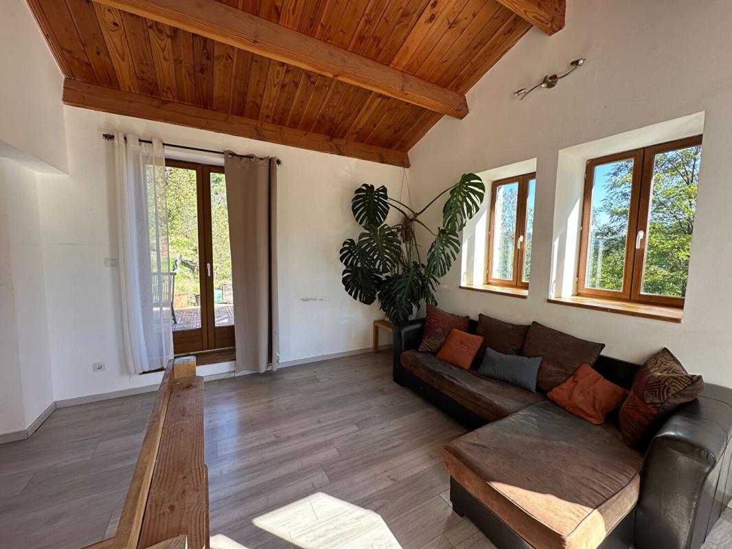 SAINT-MELANY Maison de hameau avec vue 7