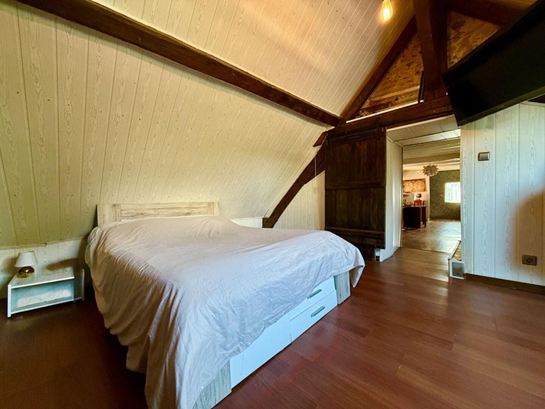 CHAMPIGNE Maison Champigne 11 pièces 260 m2 17