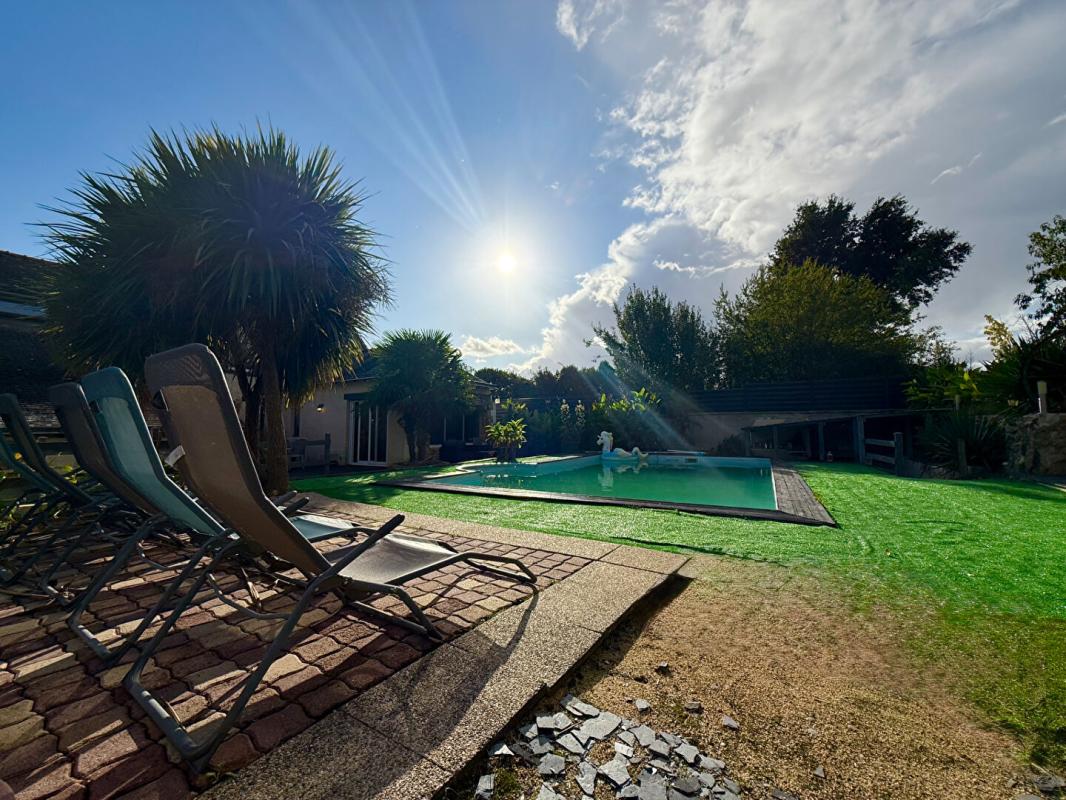 CHAMPIGNE Maison Champigne 11 pièces 260 m2 3