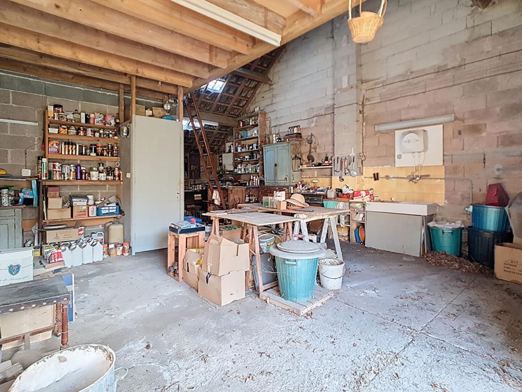 LA ROCHE-EN-BRENIL Maison La Roche En Brenil 5 pièce(s) 153 m2 15