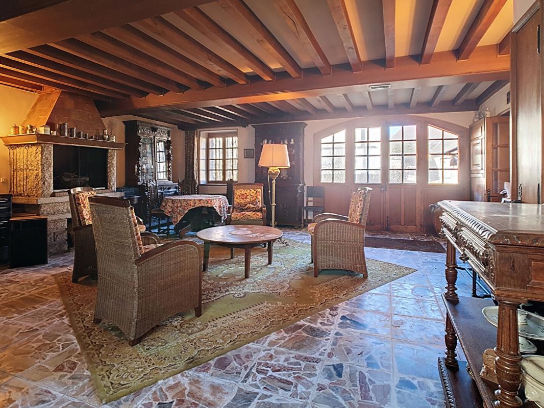 LA ROCHE-EN-BRENIL Maison La Roche En Brenil 5 pièce(s) 153 m2 8