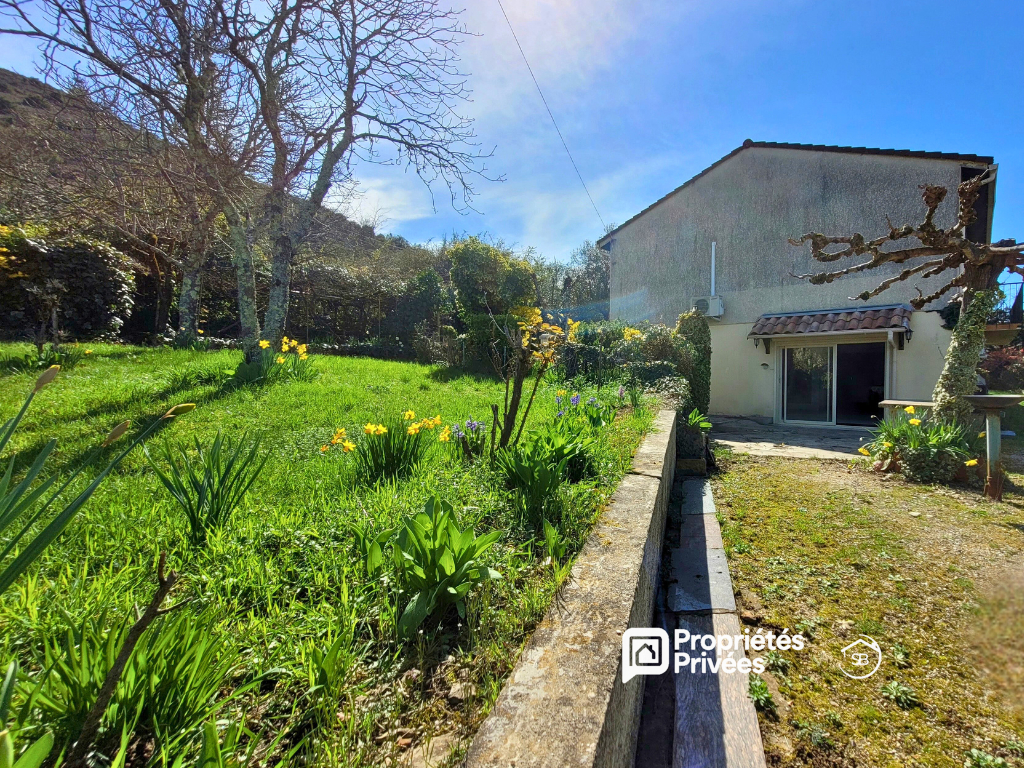 JOYEUSE Maison Joyeuse 6 pièce(s) 152 m2 5