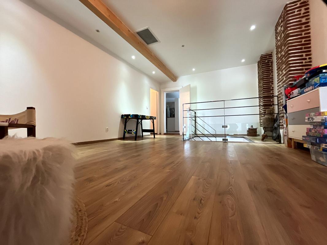 SAINT CYPRIEN PLAGE Magnifique maison en R+1 de 200 m² environs de style mas sans vis-à-vis avec grande piscine 8 sur 4 15