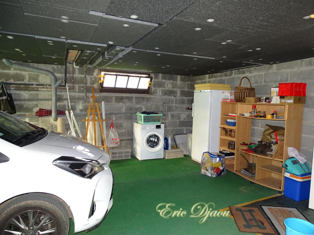 CONDAT-SUR-VEZERE Maison de pays Condat Sur Vezere 10 pièce(s) 236.05 m2 18