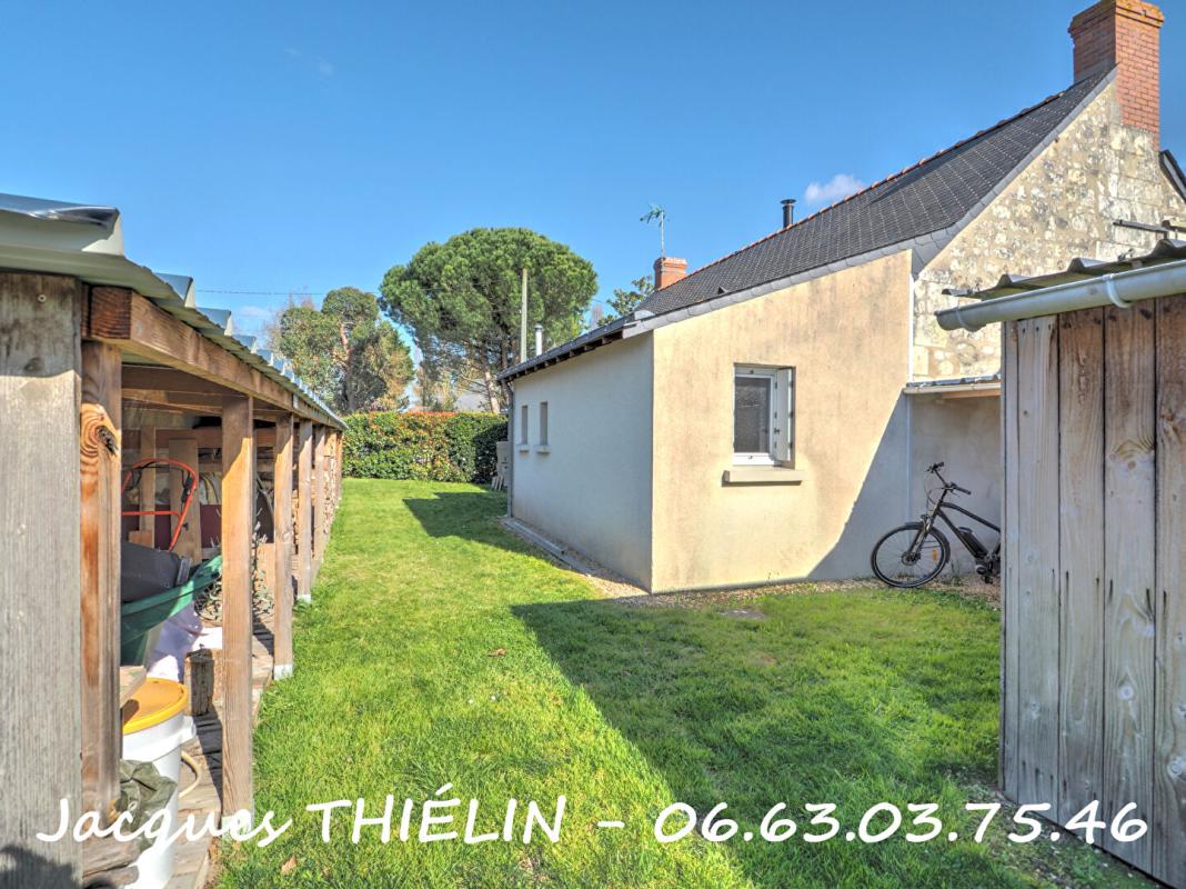 LONGUE-JUMELLES Belle rénovation au calme de la campagne à 5 min de Longué 17