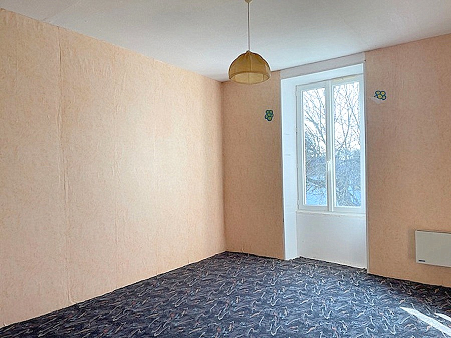 LONGEVES Maison à rénover avec beau potentiel ? 105 m² ? Proche La Rochelle 11