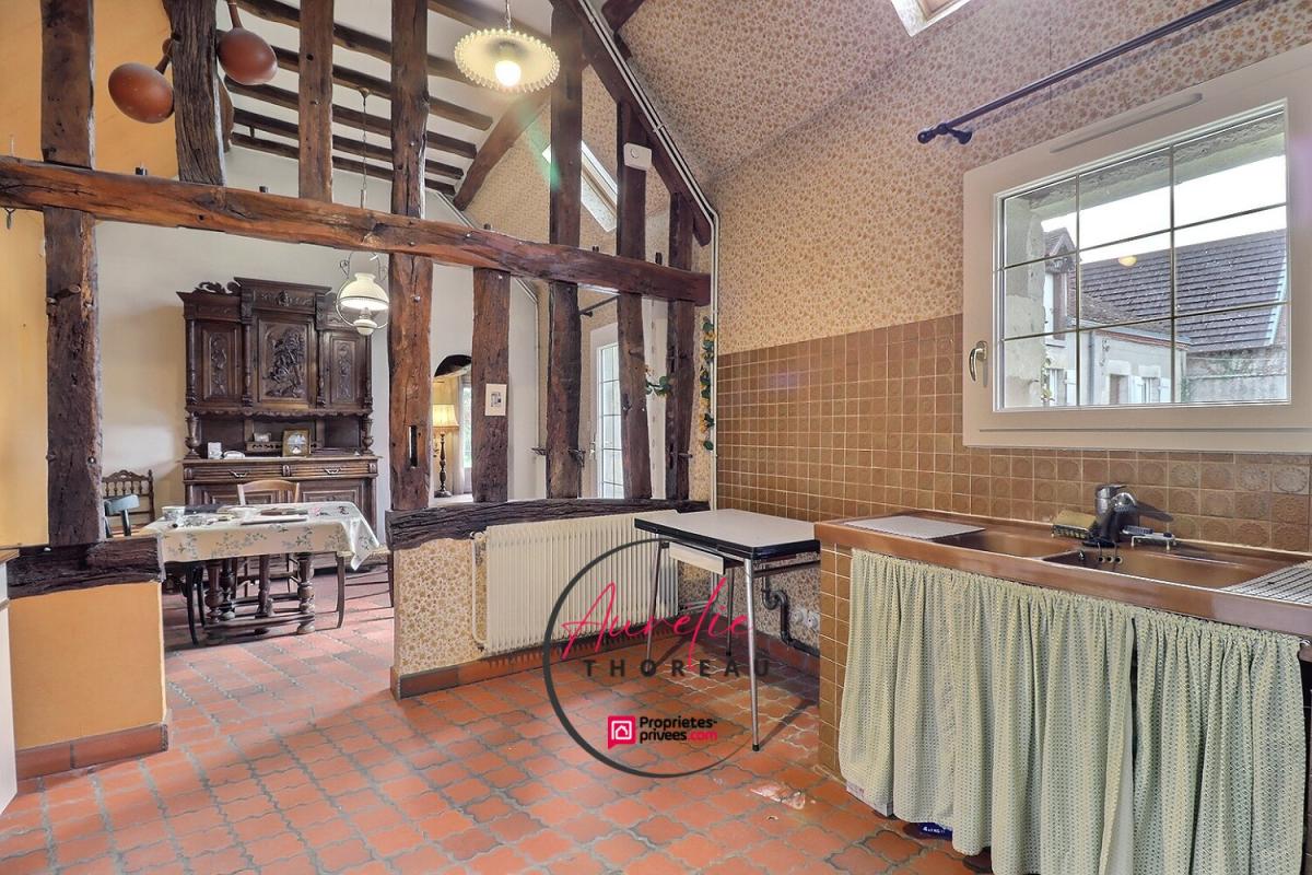 LOURY Longère  sur terrain arboré 8