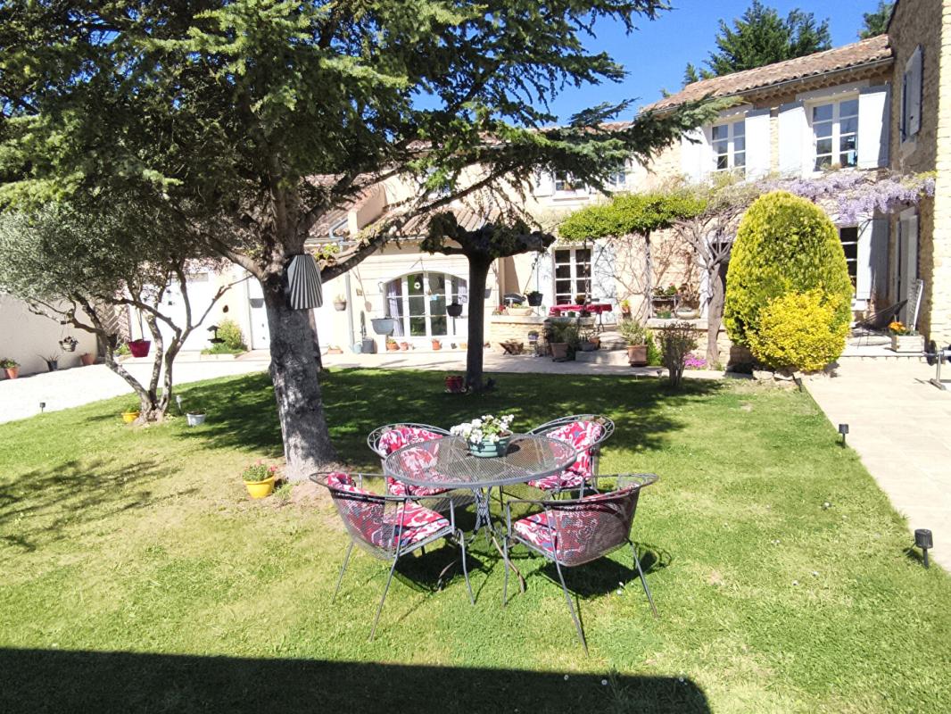 AUBIGNAN MAS PLEIN DE SOLEIL PROCHE DES COMMODITES 3