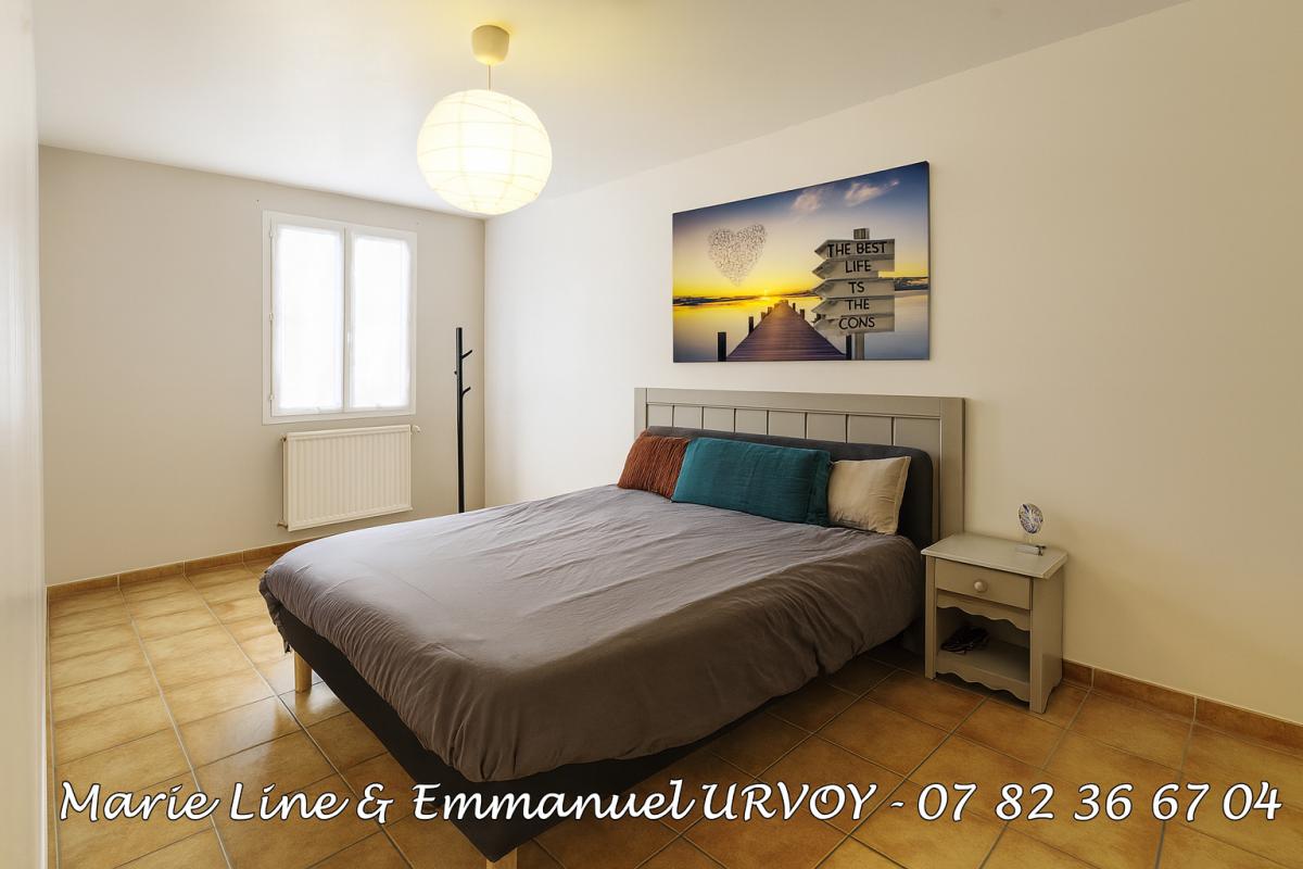 CHATEAURENARD Châteaurenard 13160 - Maison plain-pied - 4 chambres avec jardin et piscine 5