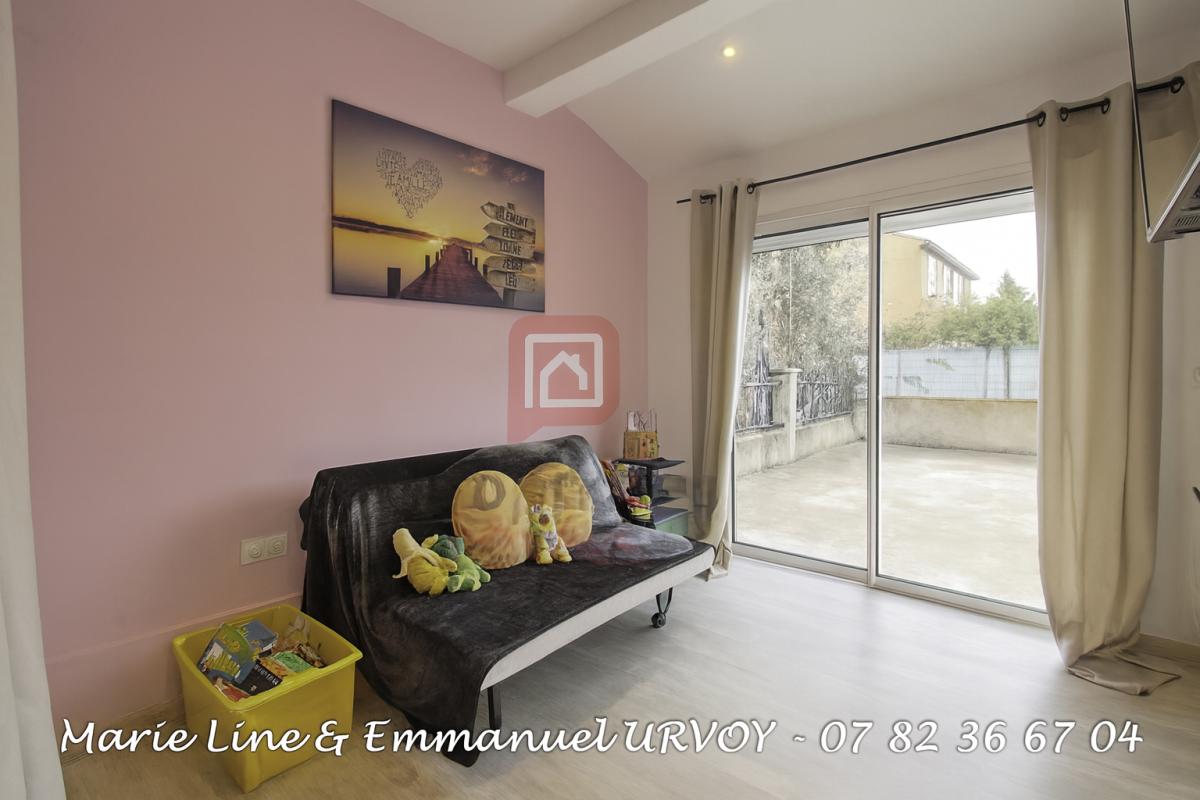 CHATEAURENARD Châteaurenard 13160 - Maison plain-pied - 4 chambres avec jardin et piscine 8