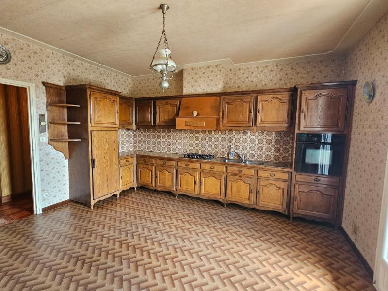 PERIGUEUX Maison de ville type 7, surface 245 m², garage privatif, sur un terrain 1012 m² 7