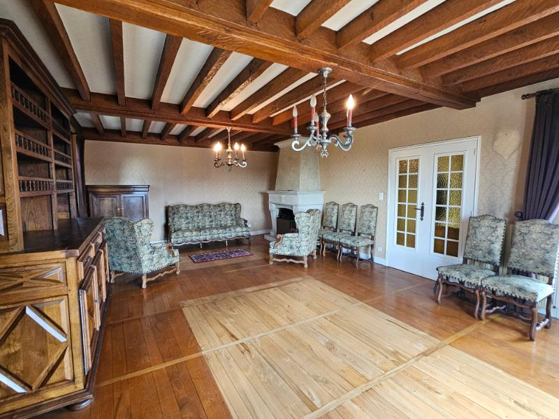 PERIGUEUX Maison de ville type 7, surface 245 m², garage privatif, sur un terrain 1012 m² 8