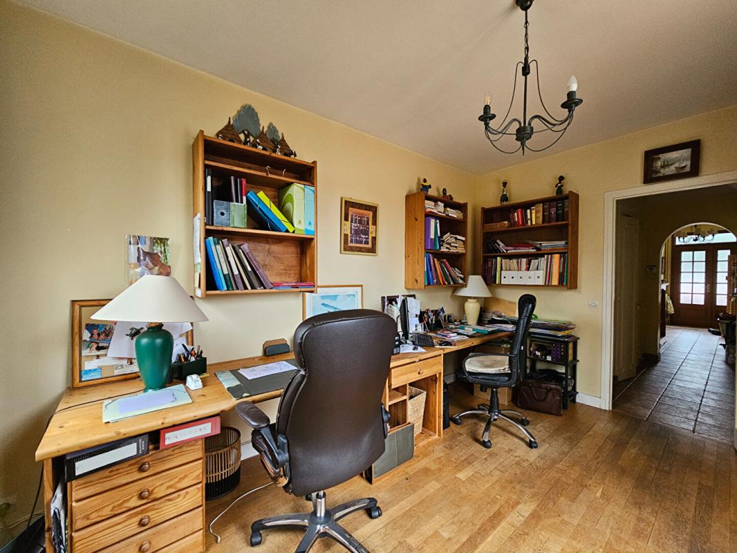 SAINT-LEGER-EN-YVELINES Maison Saint Leger En Yvelines 8 pièces 6