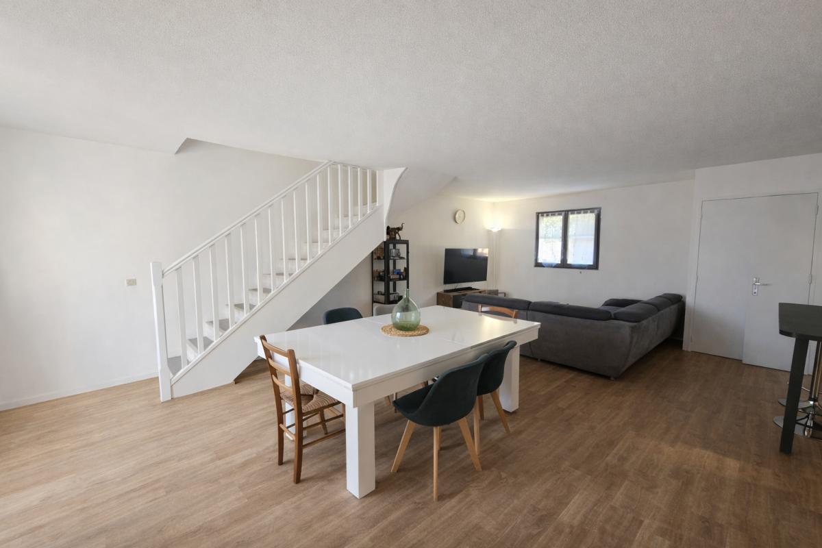 SAINT-RAPHAEL Maison Saint Raphael 4 pièce(s) 92.47 m2 avec garage - proche écoles et commerces 2
