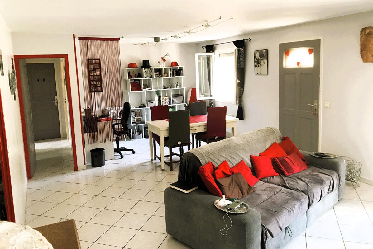 LOUBIENG Maison contemporaine de plain pied sur 113 M² 11