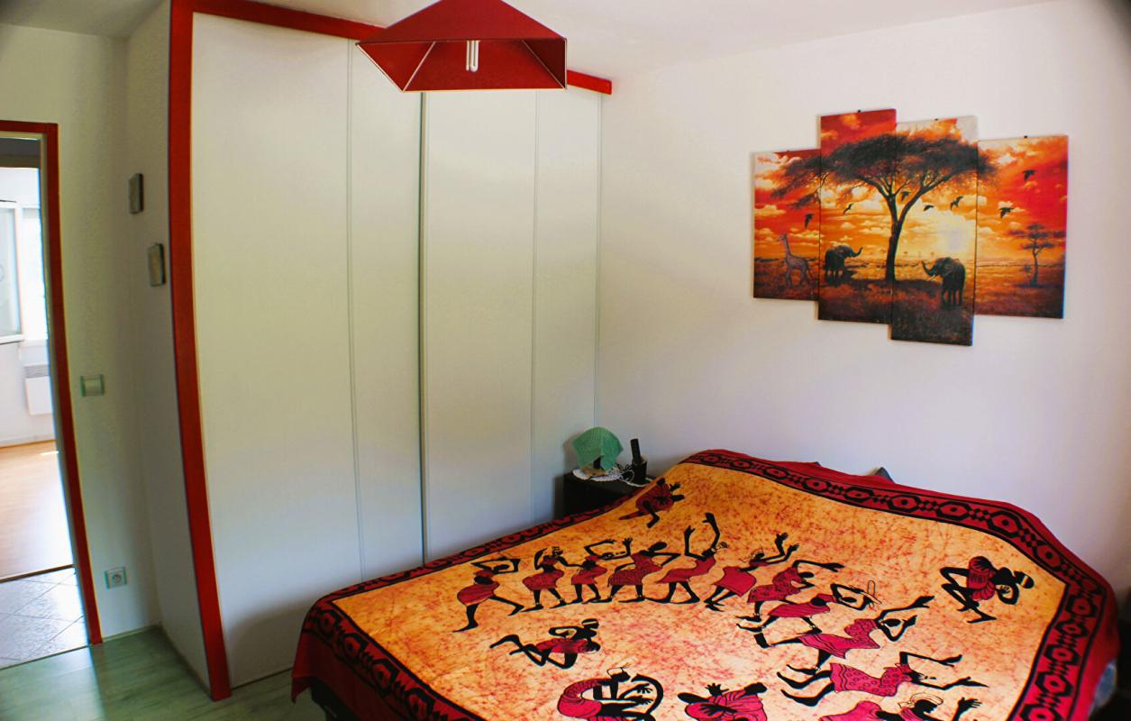 LOUBIENG Maison contemporaine de plain pied sur 113 M² 13