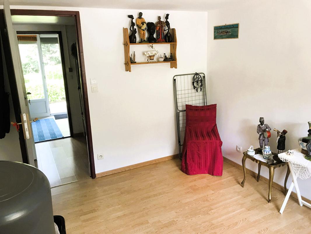 LOUBIENG Maison contemporaine de plain pied sur 113 M² 15