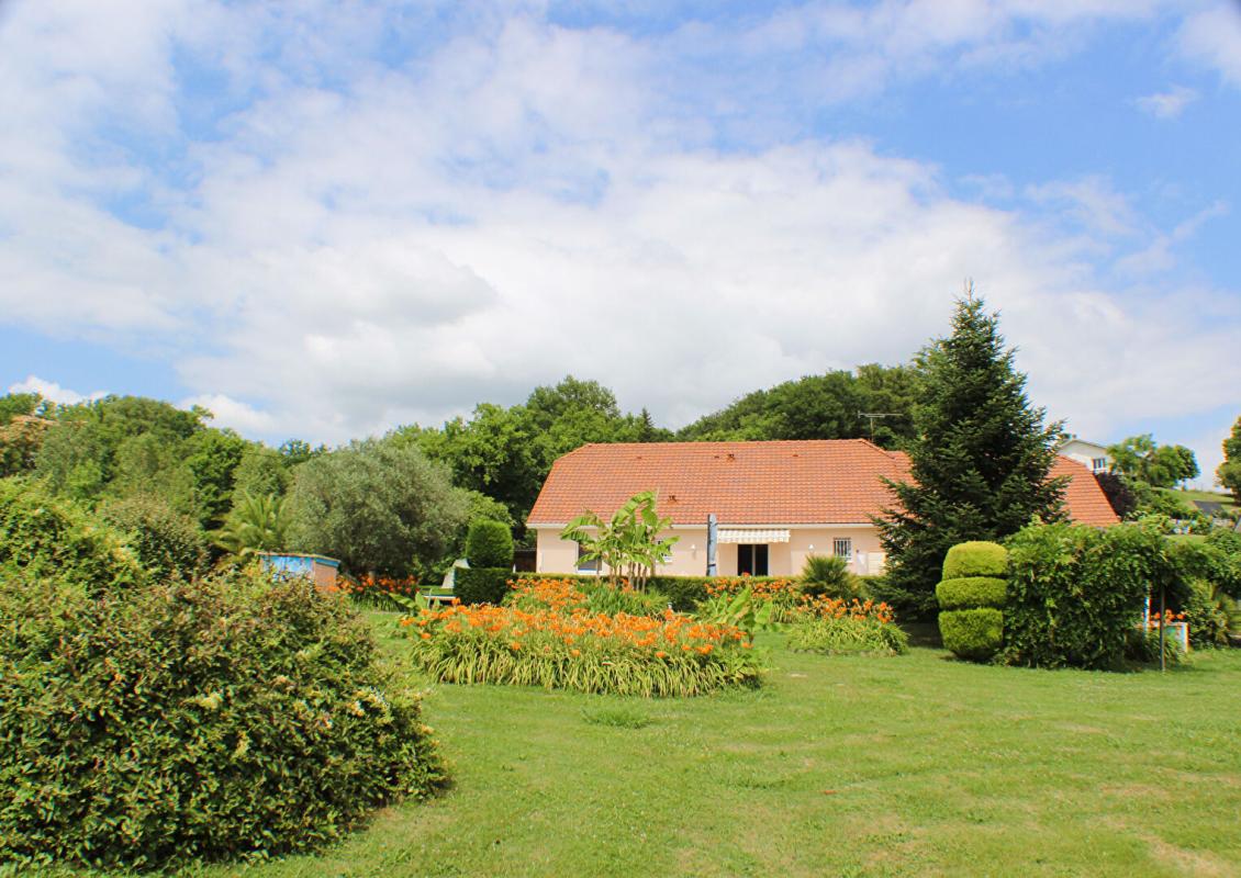 LOUBIENG Maison contemporaine de plain pied sur 113 M² 7