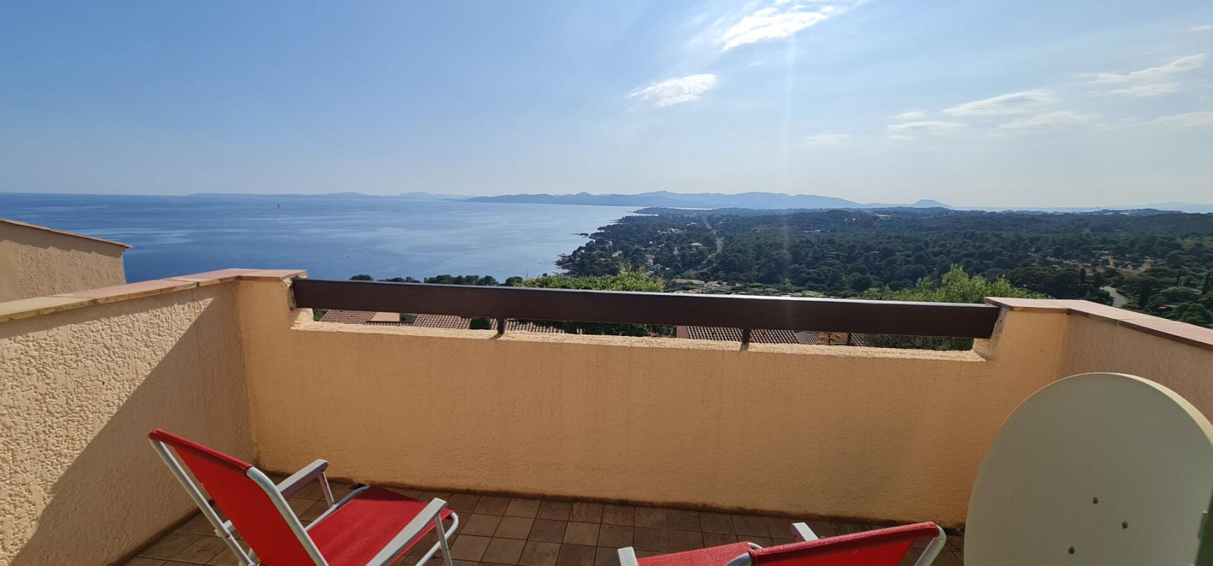 SAINT-RAPHAEL Maison Saint Raphael 3 pièce(s) 50.81 m2 - Vue mer panoramique - Garage double 10