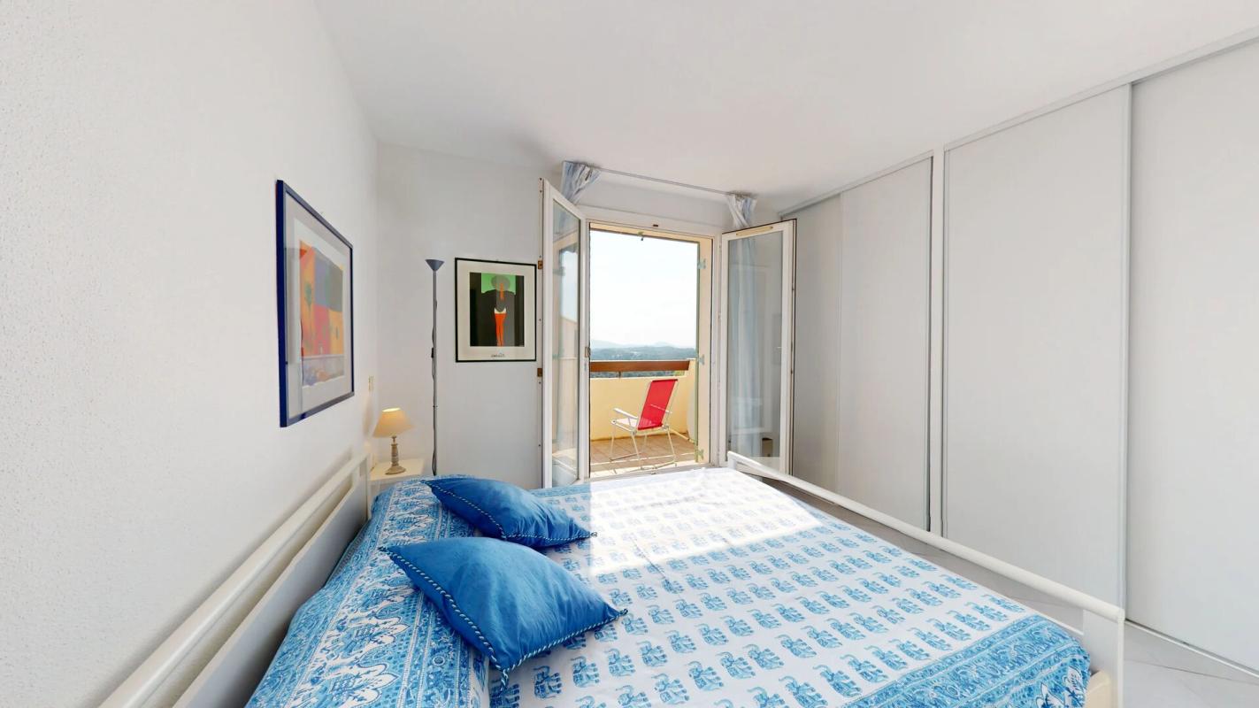 SAINT-RAPHAEL Maison Saint Raphael 3 pièce(s) 50.81 m2 - Vue mer panoramique - Garage double 9