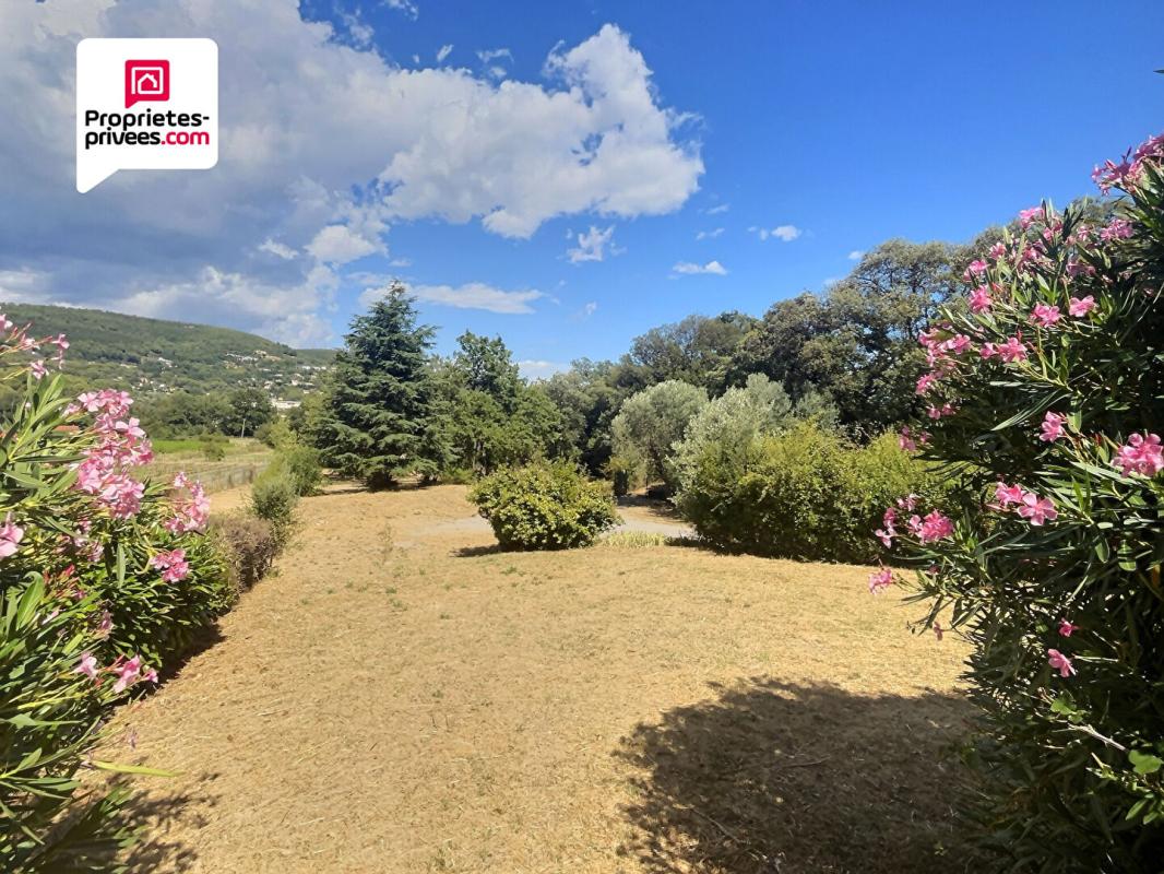 DRAGUIGNAN Maison de type 5 - Piscine + Dépendance 11