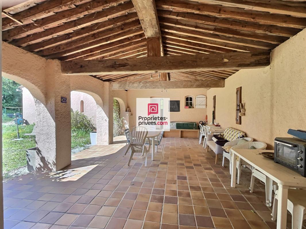 DRAGUIGNAN Maison de type 5 - Piscine + Dépendance 4