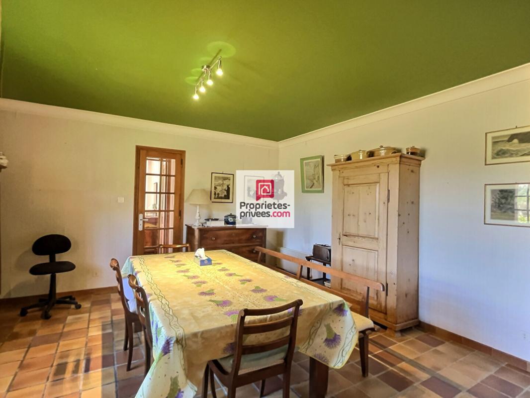 DRAGUIGNAN Maison de type 5 - Piscine + Dépendance 7