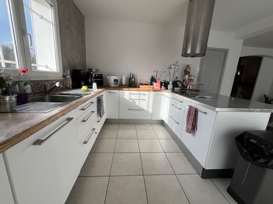 POLLESTRES Magnifique villa de 110 m² en R+1 sur un terrain de 1853 m² avec piscine et sans vis-à-vis 14