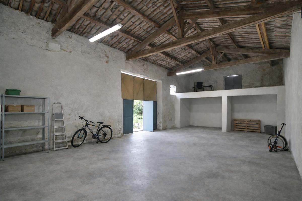 NARBONNE Maison Narbonne 7 pièce(s) 218 m2 14