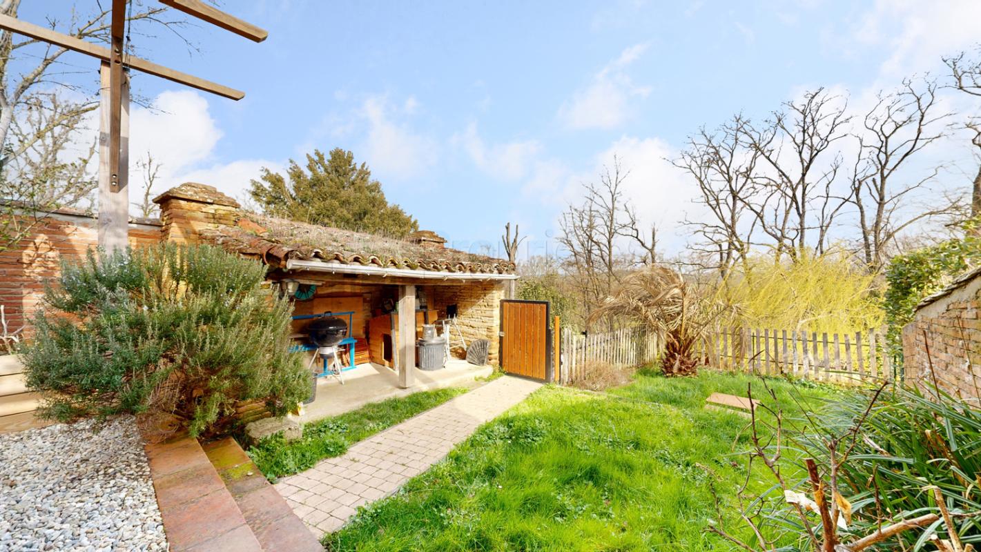 MONTGISCARD Maison de village T4 rénovée au coeur du village 2