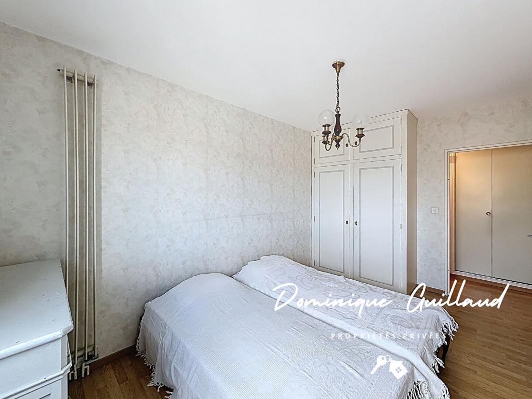 NIMES Nîmes-Notre Dame-Appartement 5 pièces 120 m2 avec loggia balcon terrasse 21 m² / Garage / 2 parkings /Cave 11