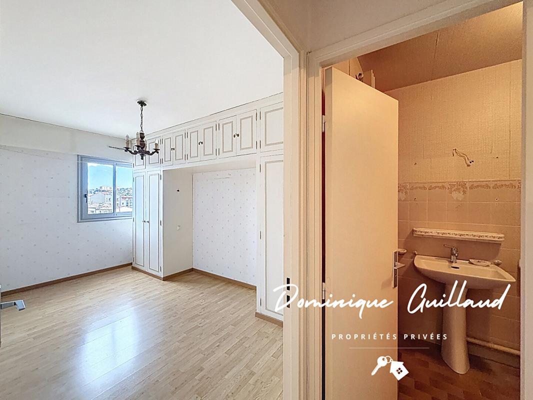 NIMES Nîmes-Notre Dame-Appartement 5 pièces 120 m2 avec loggia balcon terrasse 21 m² / Garage / 2 parkings /Cave 12