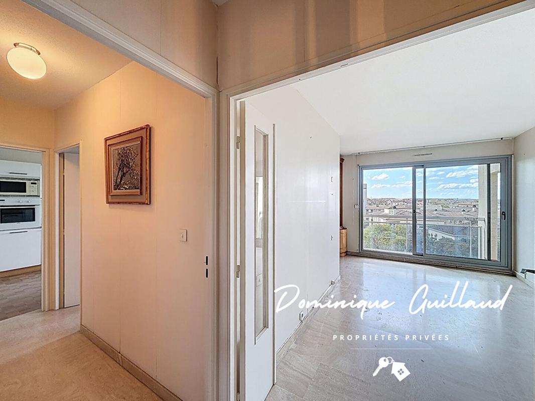 NIMES Nîmes-Notre Dame-Appartement 5 pièces 120 m2 avec loggia balcon terrasse 21 m² / Garage / 2 parkings /Cave 14