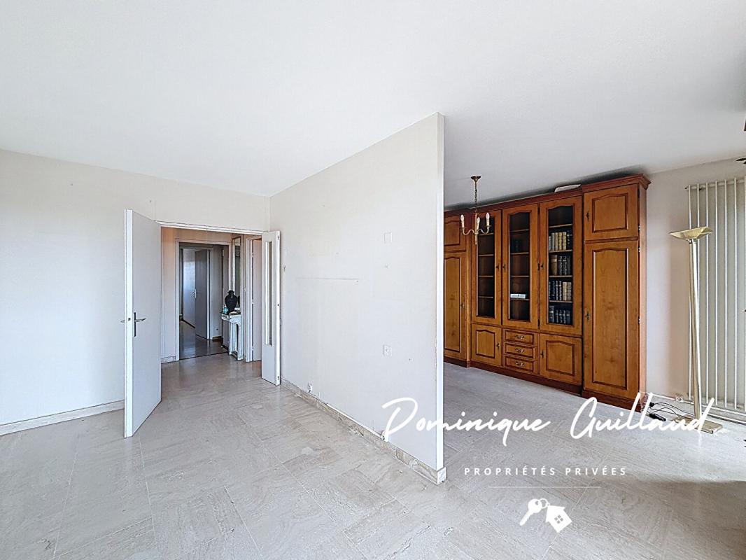 NIMES Nîmes-Notre Dame-Appartement 5 pièces 120 m2 avec loggia balcon terrasse 21 m² / Garage / 2 parkings /Cave 6