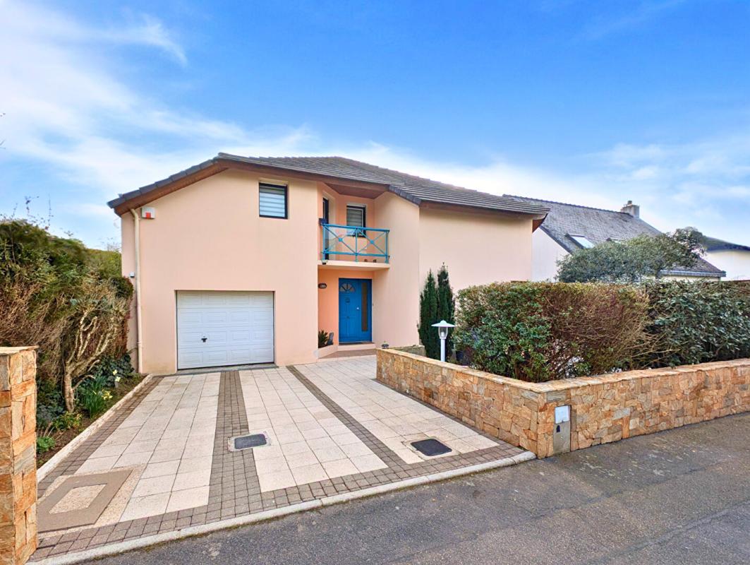 SAINTE-LUCE-SUR-LOIRE Maison Sainte Luce Sur Loire 4 pièce(s) 110 m2 1